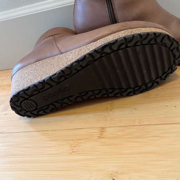 men new model chappal